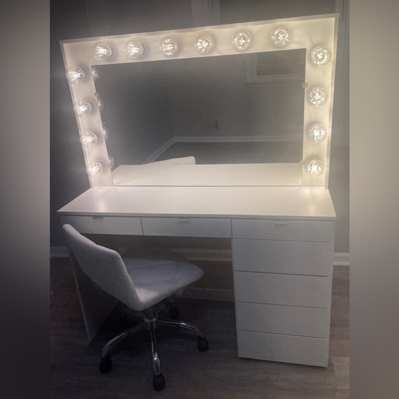 IKEA White Vanity Table with Mirror and Lights - Picture 2 of 2